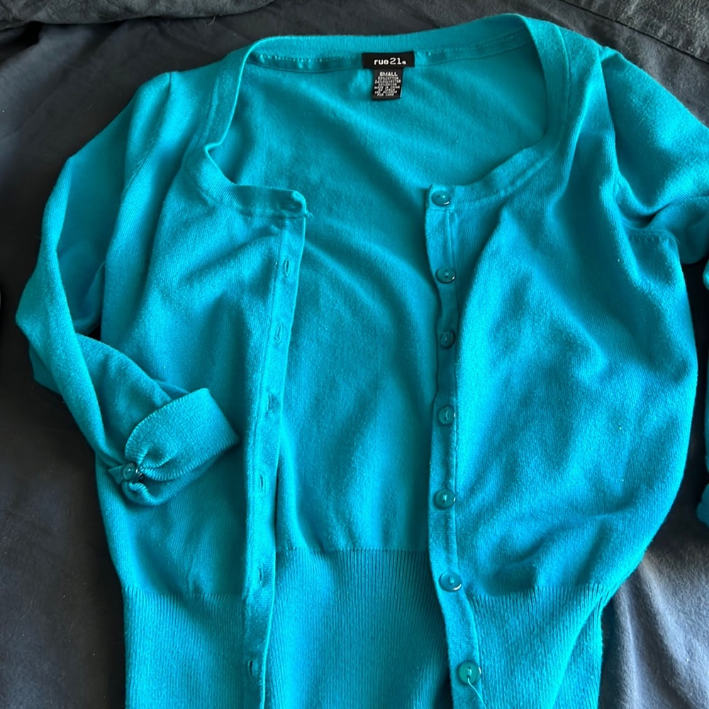 Beautiful color cardigan hardly worn